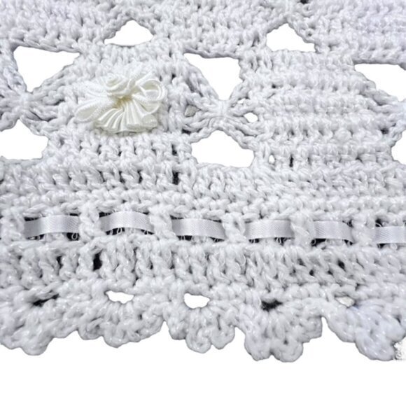 WHITE Crochet Knit Throw Blanket Afghan Gift Ribbon Florals 38 x 39" Cottagecore - Picture 10 of 10